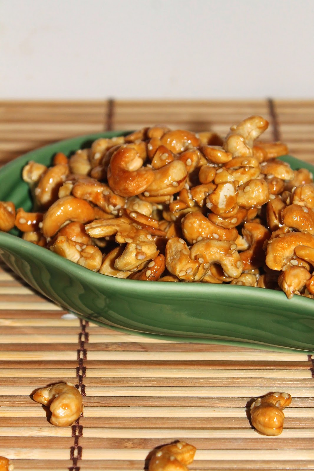 Savory Moments Honeysesame cashews