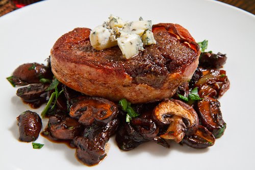 Double%2BSmoked%2BBacon%2BWrapped%2BFillet%2BMignon%2Bwith%2BCaramelized%2BMushrooms%2Bin%2Ba%2BRed%2BWine%2BSauce%2Btopped%2Bwith%2BBlue%2BCheese%2B500.jpg