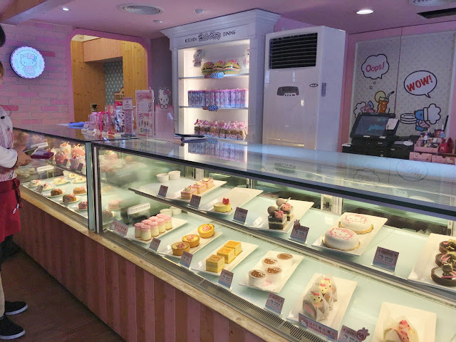 hello kitty sweets cafe taiwan taipei themed cafes pink cute travel must see visit cakes