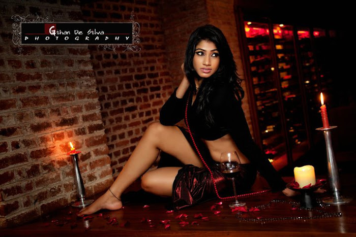 nadeesha hemamali sister aksha sudari spicy shoot unseen pics