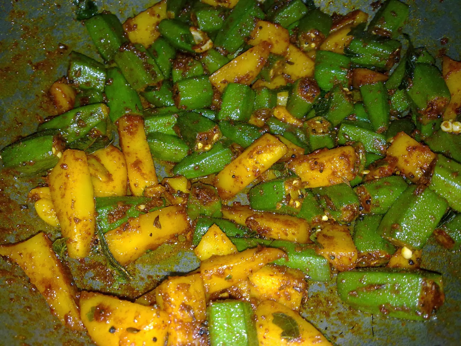 Aloo Bhindi Combo Dry Curry Potato Lady's finger Recipe Side dish