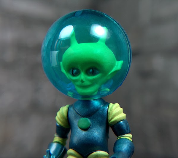 THE BOOK OF ALIENS OUTER SPACE MEN / MEN FROM MARS / MARTIANS / LITTLE