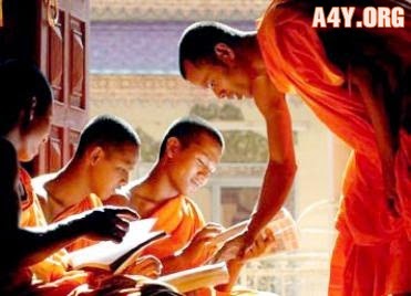 Sư theo Phật giáo Nam tông Khmer tu như thế nào? Sư theo Phật giáo Nam tông Khmer tu như thế nào?