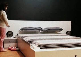 Would You Prefer An Electronic "Smart Bed" That Makes Itself? www.uwillcgossip.com