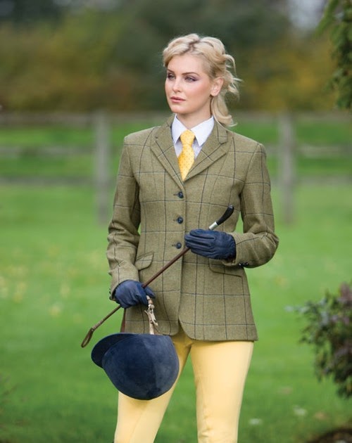 An Essential Guide to Country Clothes For Women Woman Elan Vital