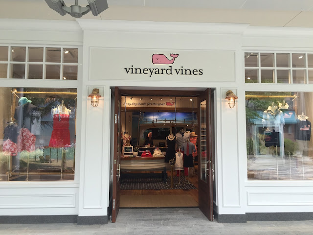 Vineyard Vines Chicago Anchors and Pearls