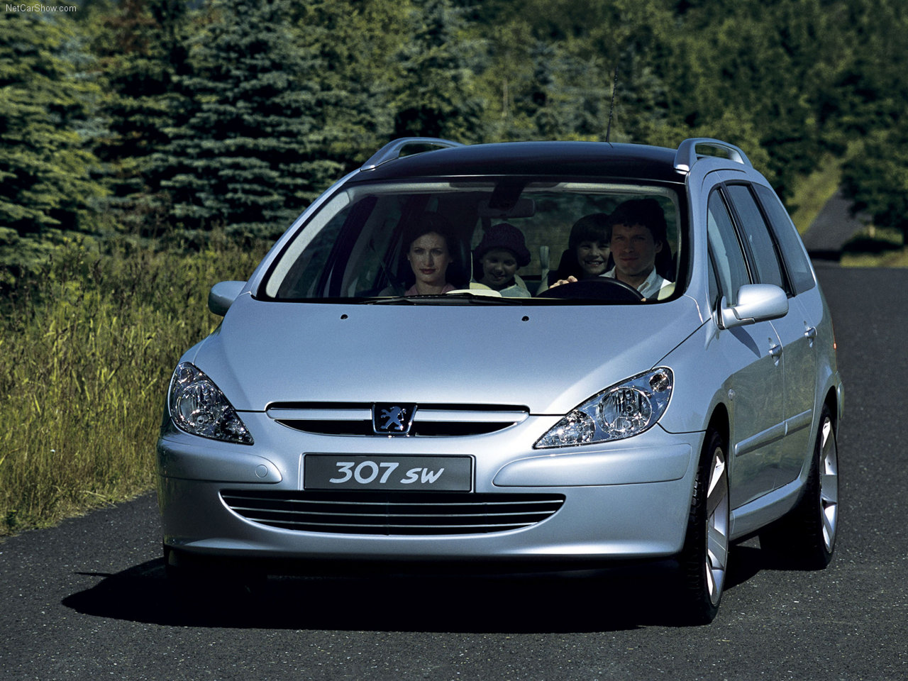 http://4.bp.blogspot.com/-PyXkY7Zldgk/TXxXAkCfvqI/AAAAAAAANZA/9b2AwtCbeLU/s1600/Peugeot-307_SW_Concept_2001_1280x960_wallpaper_01.jpg