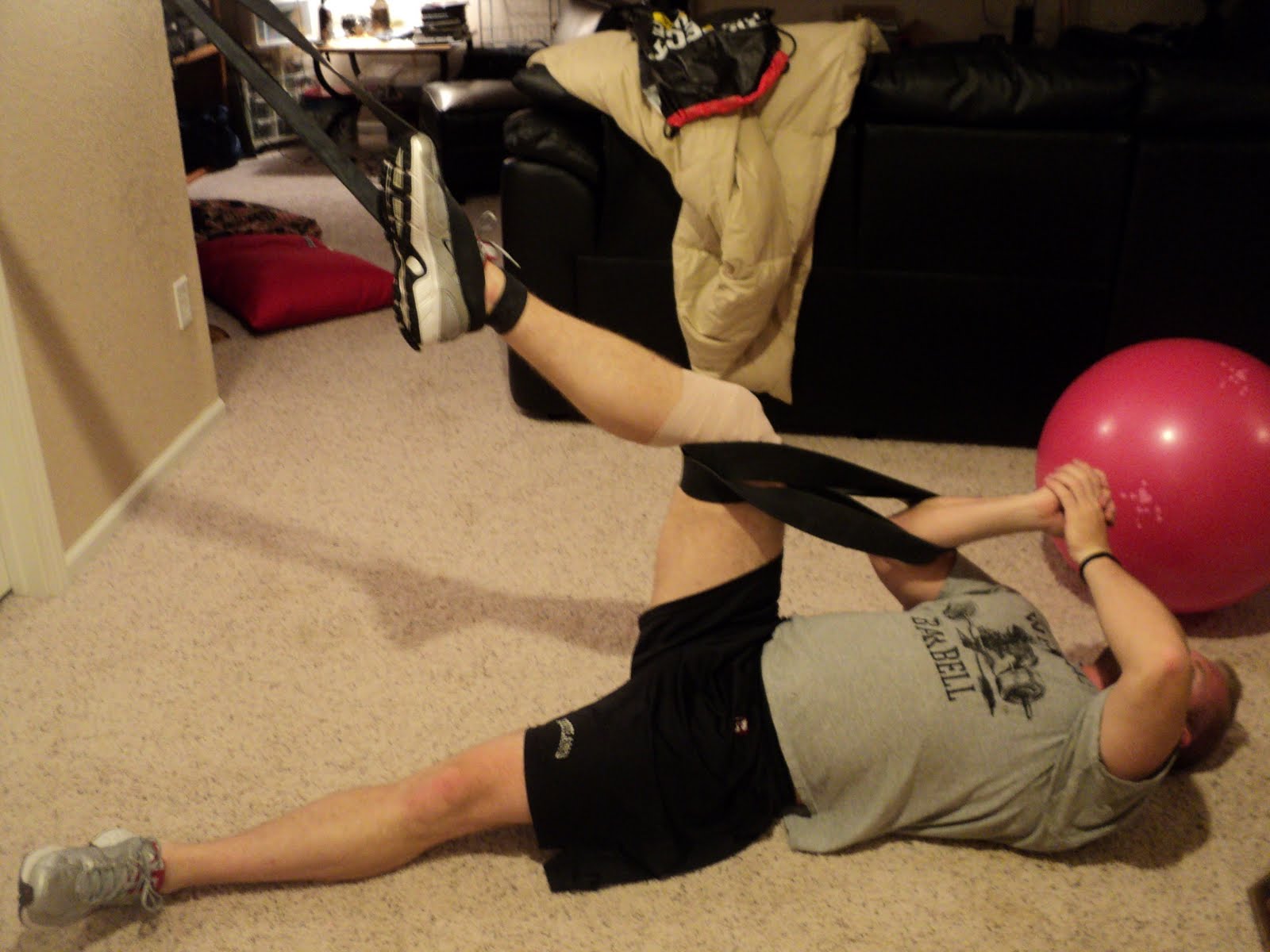 Unorthodox Fitness Special knee traction/distraction/rehab article!