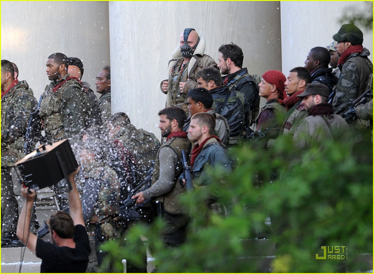 Marion Cotillard & Tom Hardy @ 'Dark Knight Rises' Set Pics!