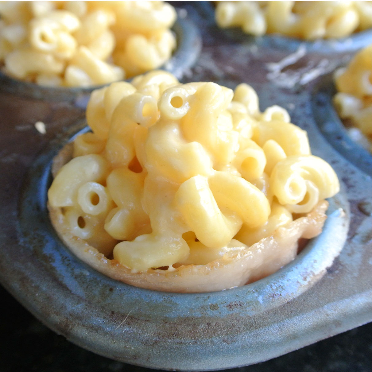 Mom, What's For Dinner?: Bacon Wrapped Mac & Cheese