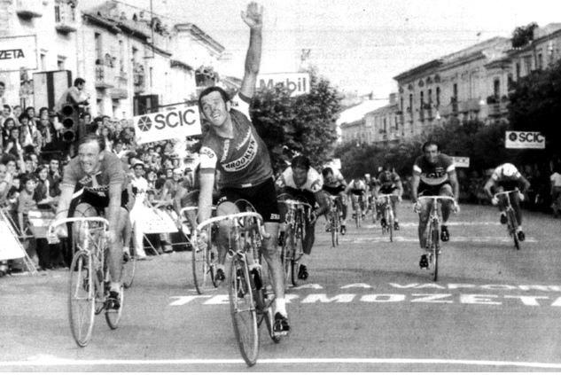 1975+giro+d'Italia+a+Castrovillari.JPG