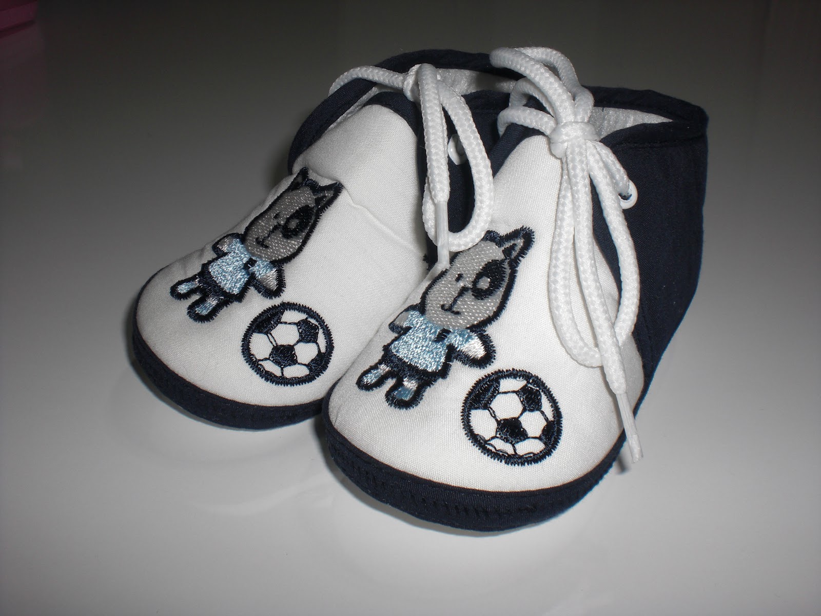 kırmızı kiraz bebek hediyesi