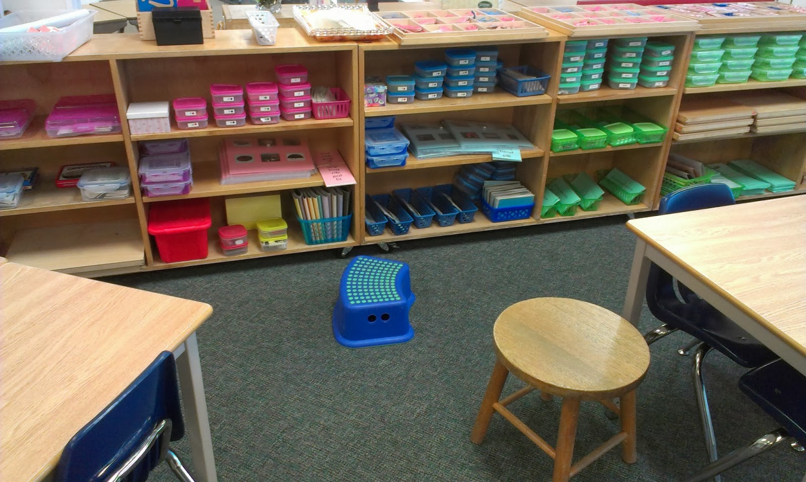 Real Montessori What does a typical Montessori Casa/Primary classroom