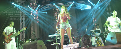 fabrícia e Banda