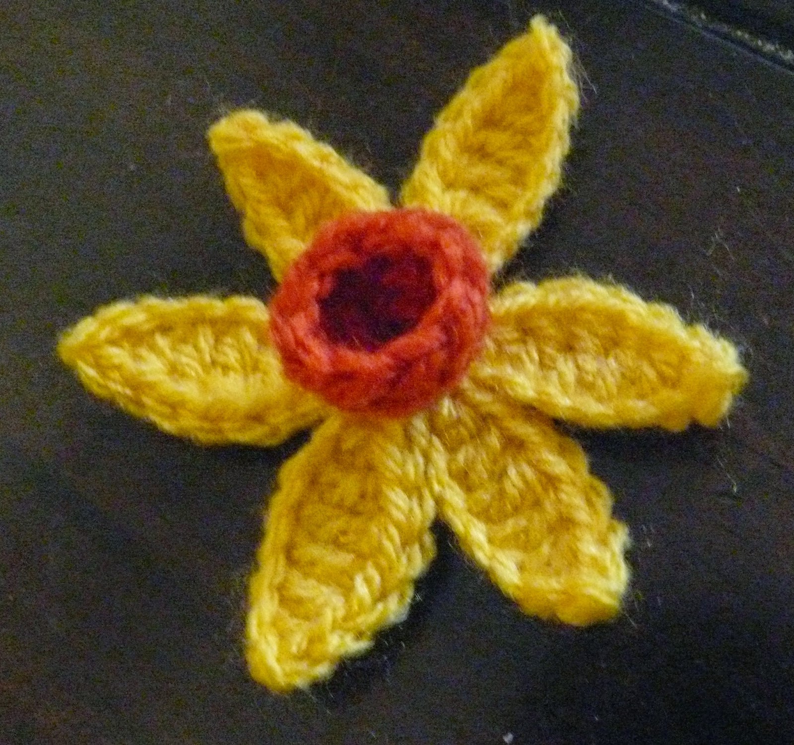 String Theory Crochet: Free Crochet Pattern: Daffodil or ...