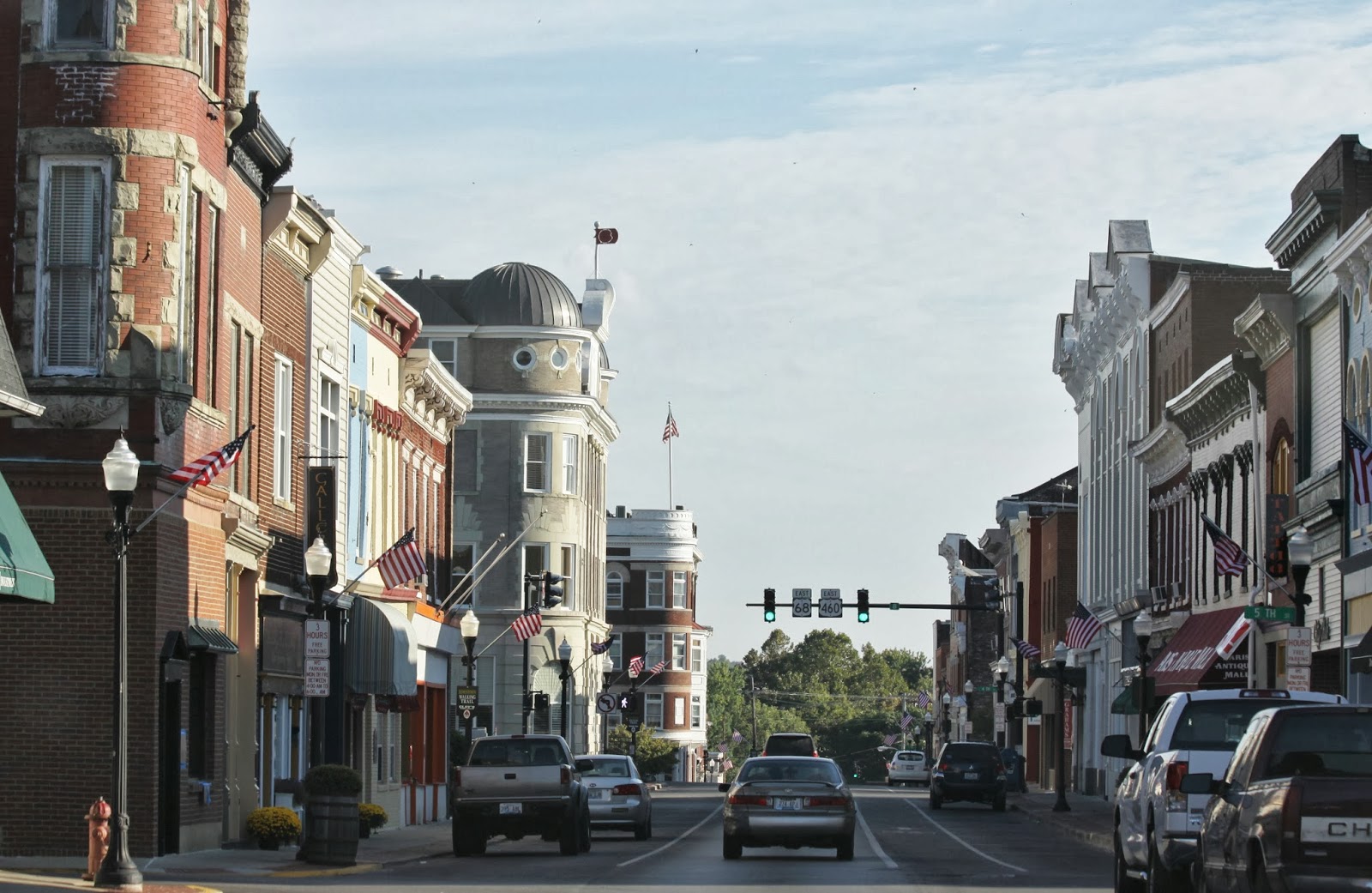 BlueEyed Kentucky Eye Candy in Downtown Paris