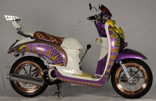 Modifikasi Lu Depan Scoopy garasinya awan scoopy batikku Modifikasi Lu Depan Scoopy garasinya awan scoopy batikku