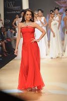 hot, sexy, Malaika, Arora, Khan, fashion, show, sleeveless, solder-less,red gown 
