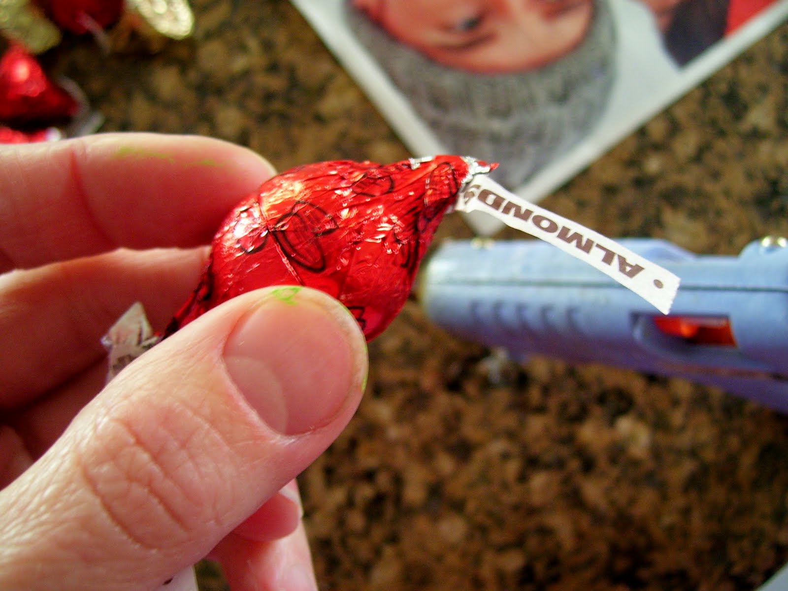 A Lil Bird told me... Hershey Kiss roses tutorial