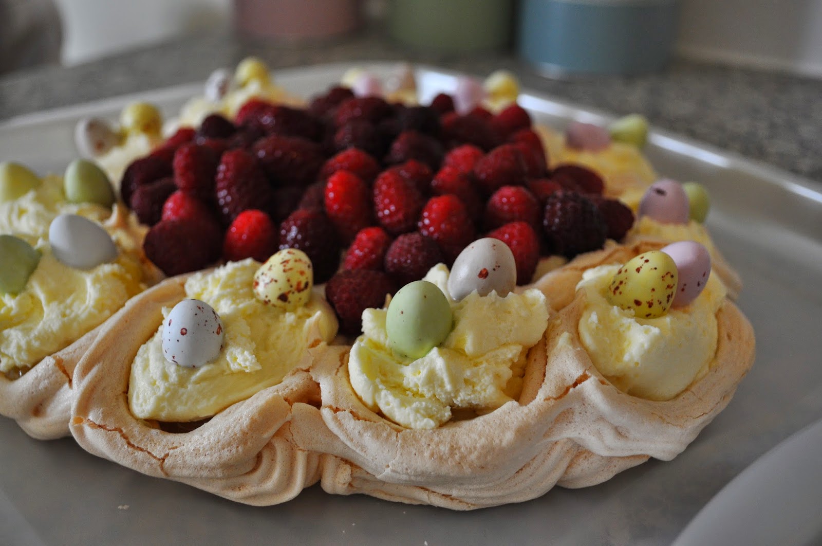 LouLouLoves. Easter Pavlova A Recipe!