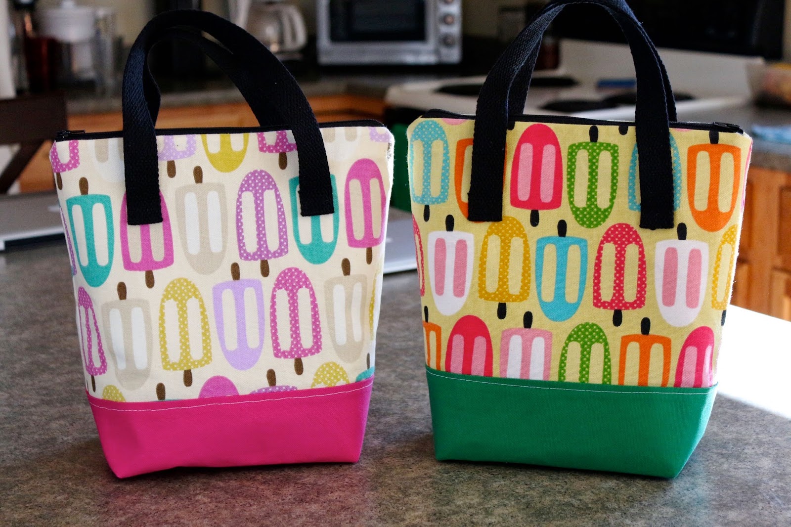 Zaaberry Color Blocked Perfect Little Lunch Bag