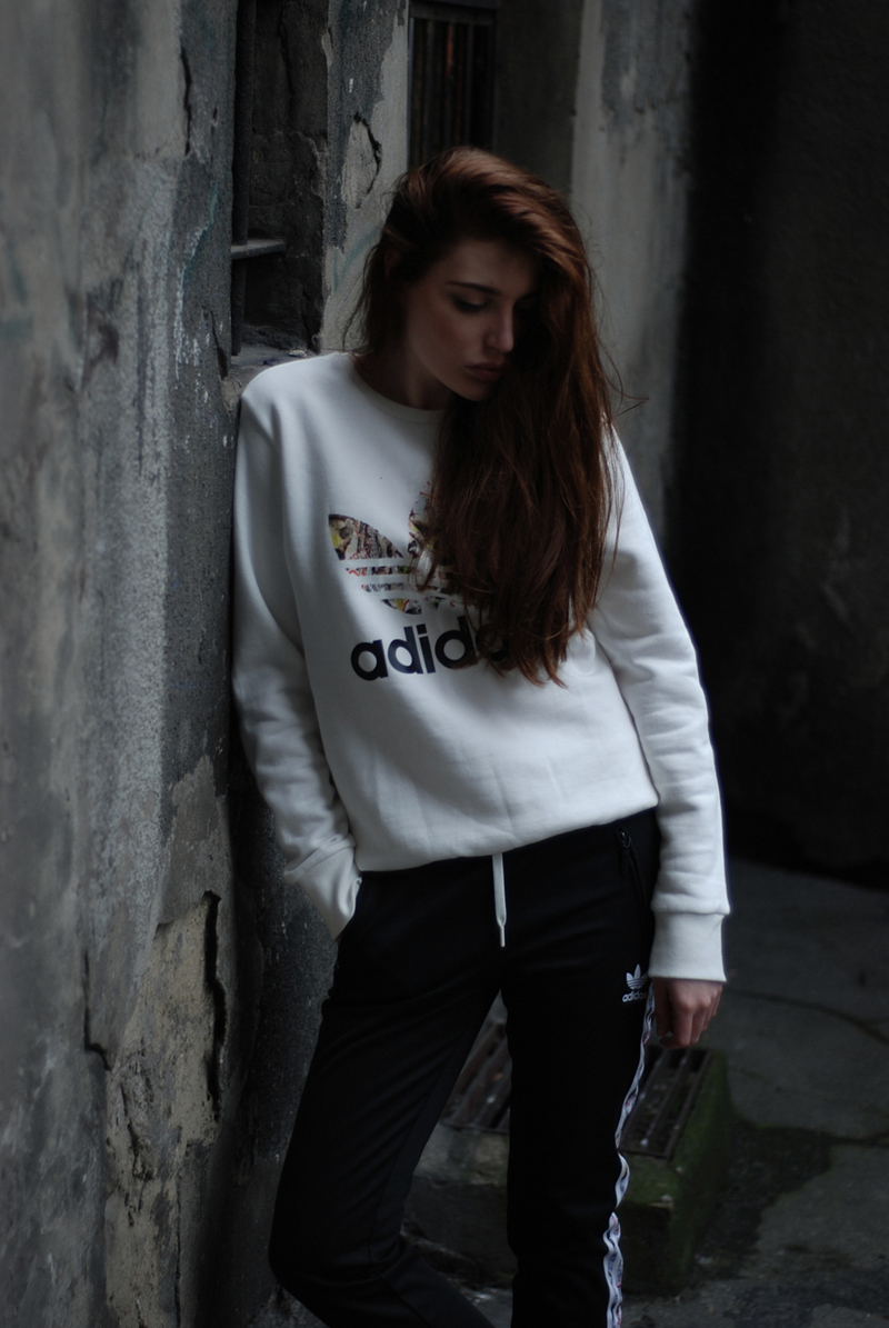x Adidas / running outfit