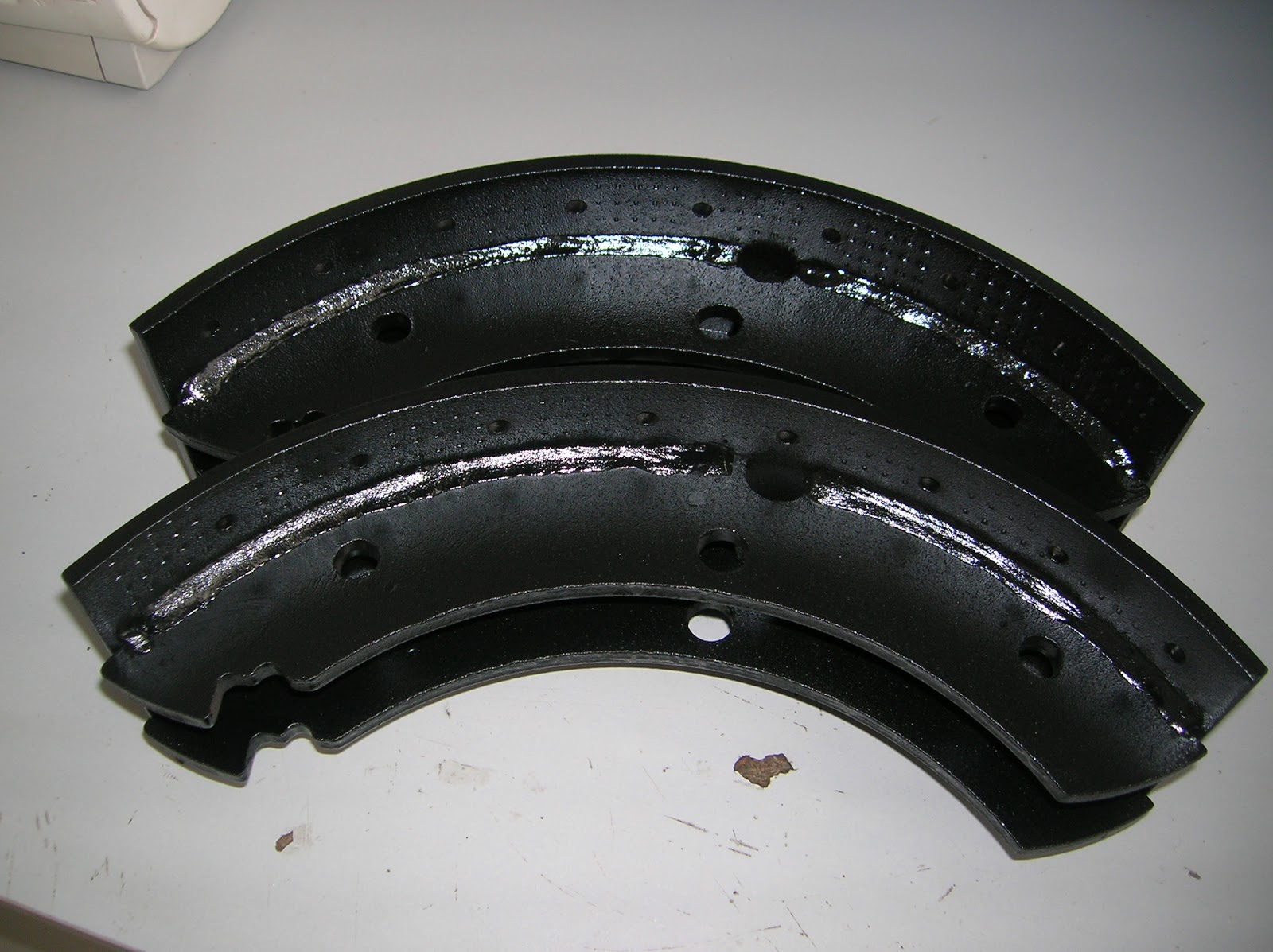 semi truck brake shoes benz180,220,160