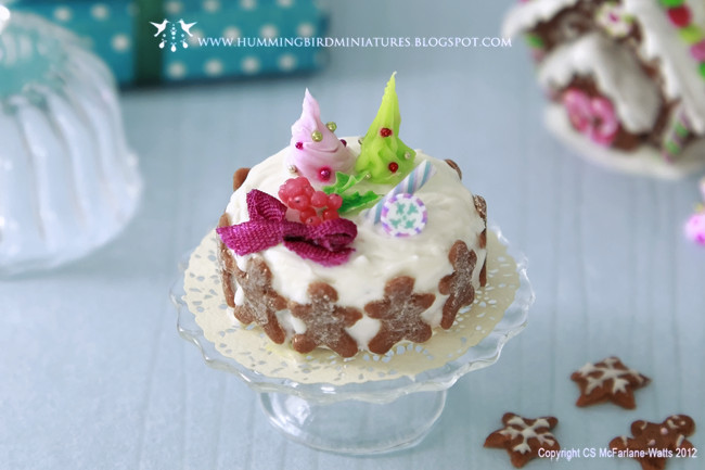 Hummingbird Miniatures: December 2012