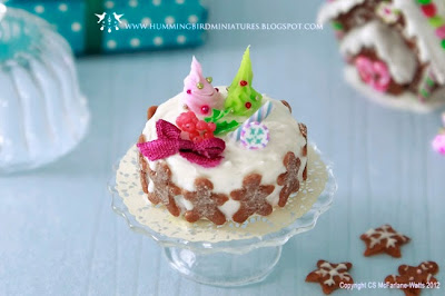 Hummingbird Miniatures: December 2012