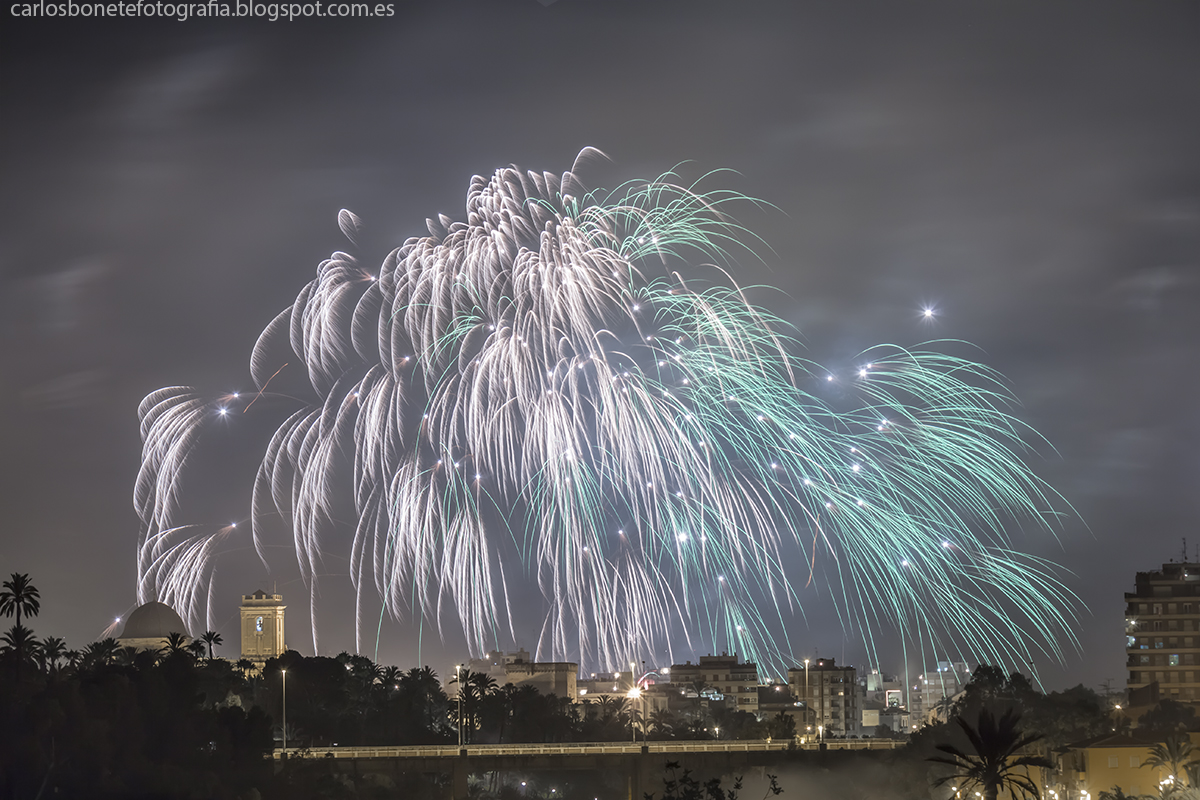 Nit de l'Albà d'Elx. La Alborada de Elche 2013. El cristal con el que