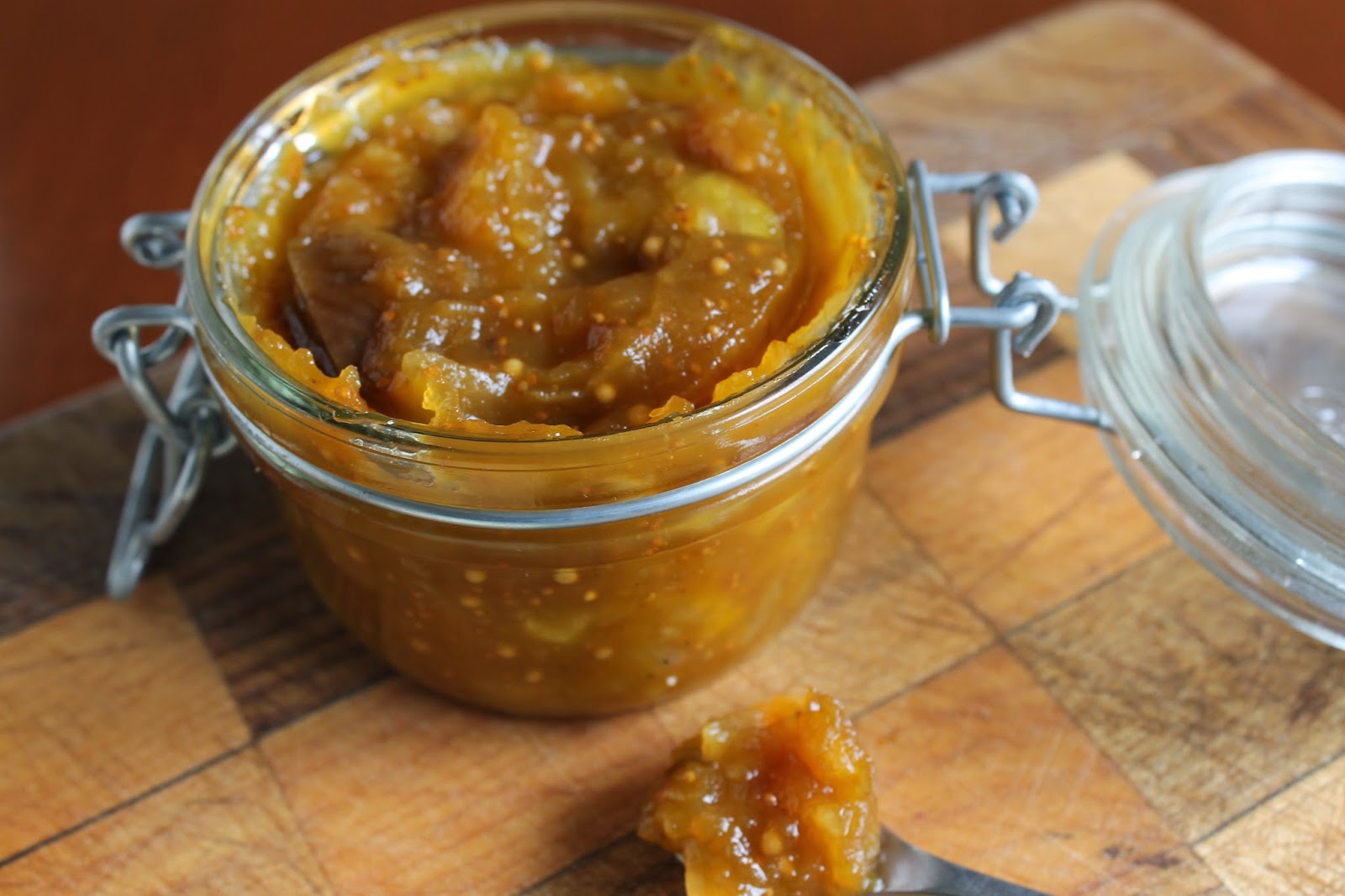JibberJabberUK Apple and Fig Chutney