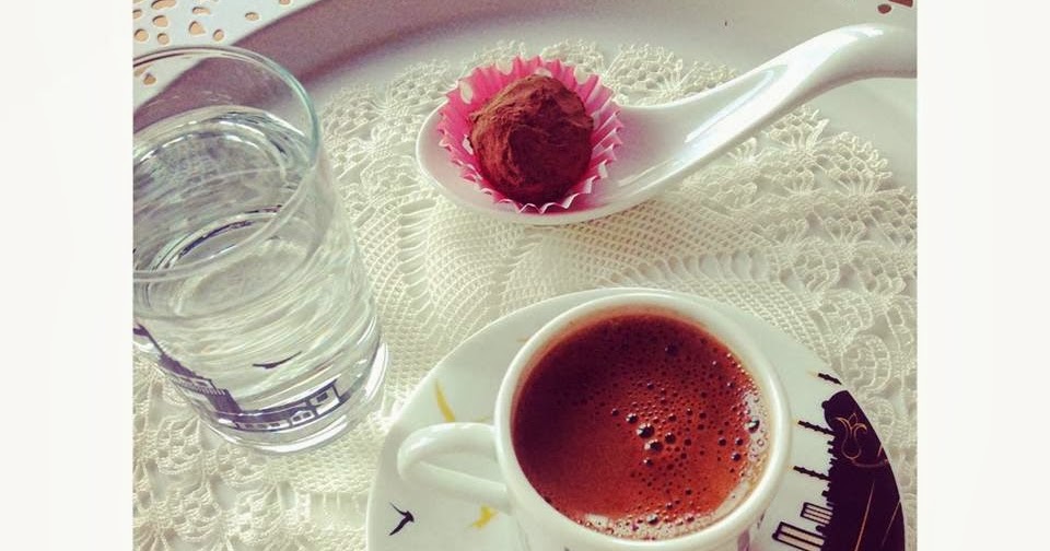 Kirpikteki Gözyaşı Günün Kahvesi)