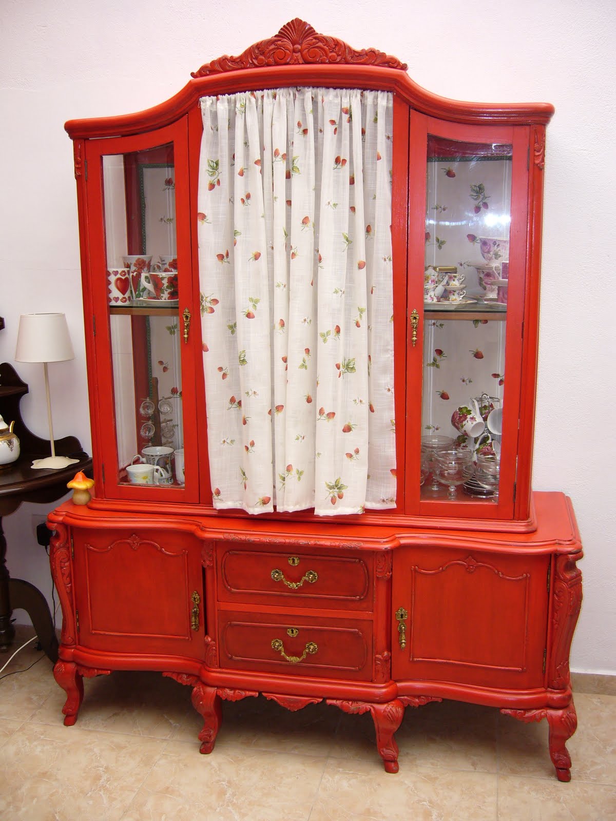 La Restauradora MUEBLES PATINADOS cuatro ROJOS !!! La Restauradora MUEBLES PATINADOS cuatro ROJOS !!!