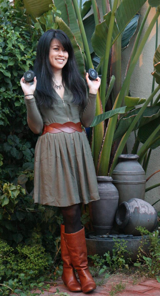 In Pursuit of Pretty Things: March 2011 Oh, Hello Friend Belt (she had these available in several colors last time I saw her!) Nordstrom Tights Steve Madden ...