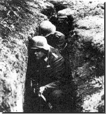 German soldiers await the Russian attack against the 3rd Panzer Army