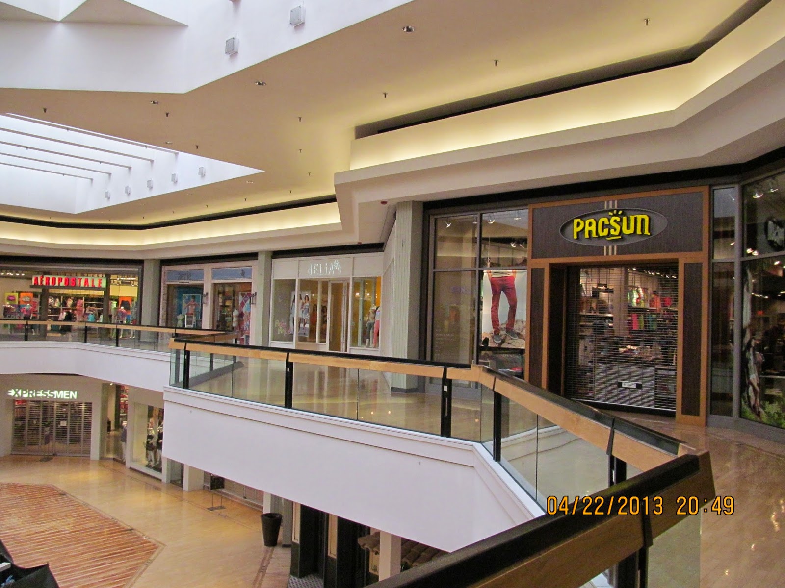 Trip to the Mall Westfield Fox Valley(Aurora, IL)