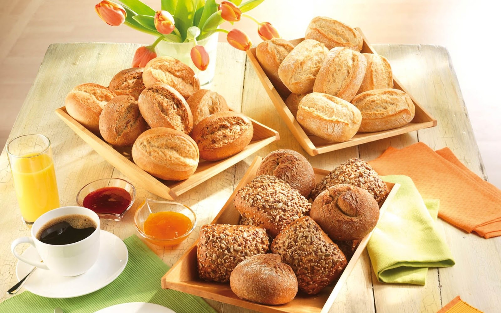 foto-ontbijt-voedsel-brood-koffie-jam-dr