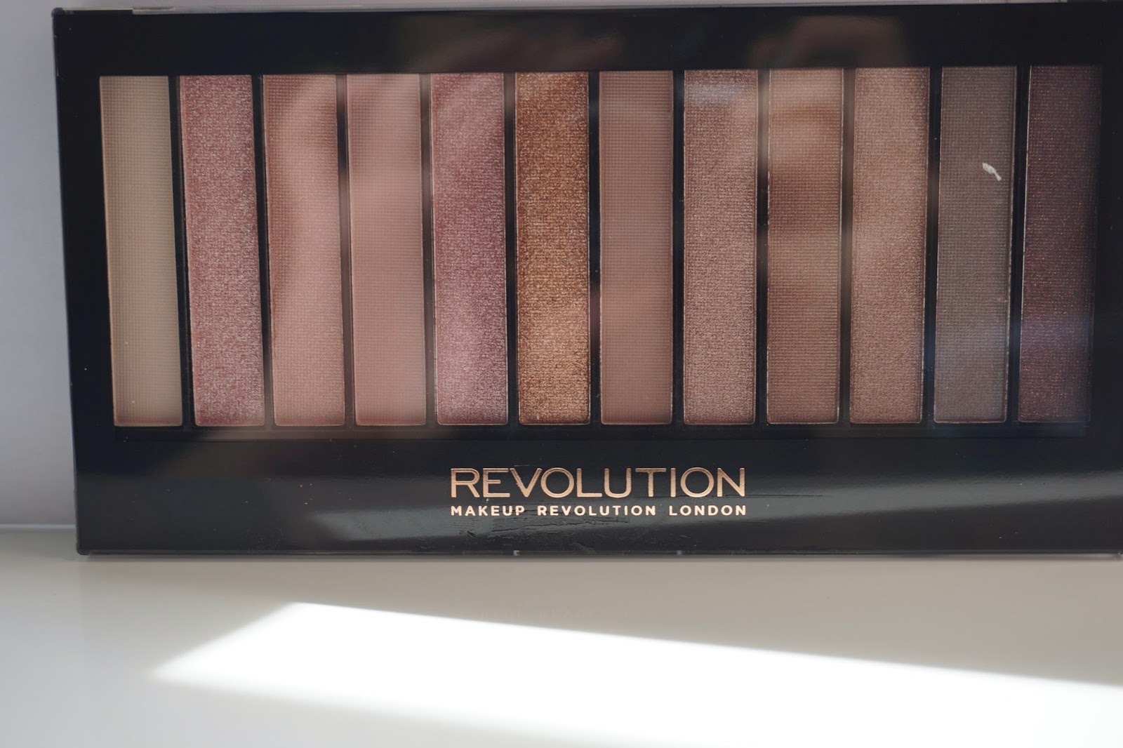 Makeup Revolution Iconic 3 - Dusty Foxes Beauty Blog