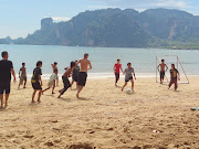 sports day on the beach, kids vs volunteers! (dsc )