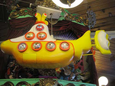 Nicely made bright Yellow Submarine in papiere mache