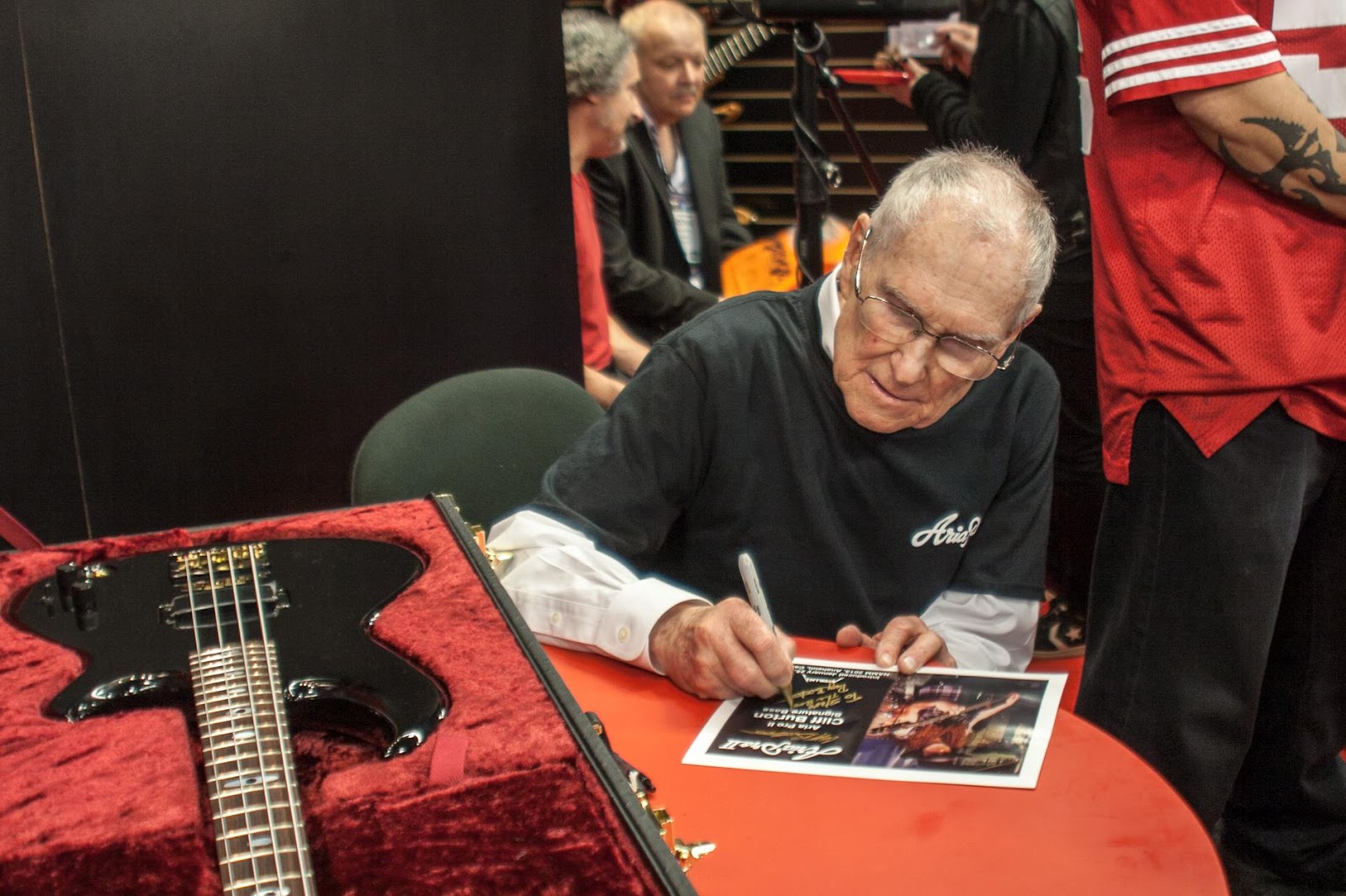 Horns Up Rocks NEW Cliff Burton Signature Bass Unveiled At Namm