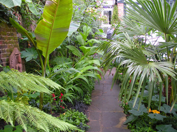 victoria's backyard totally