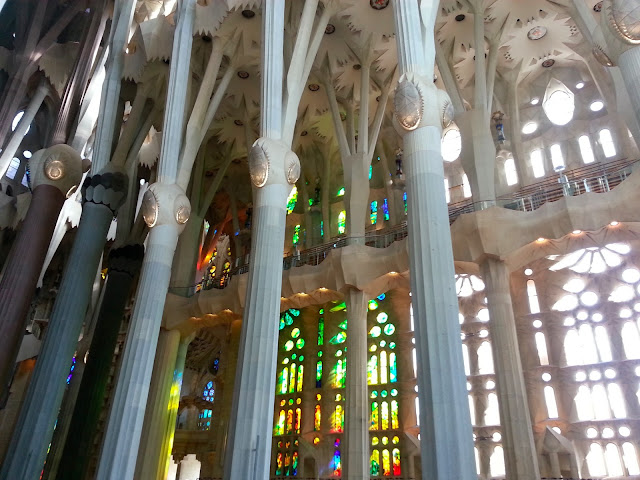 Images traveling Thoughts: Barcelona by Paul and Charity Show