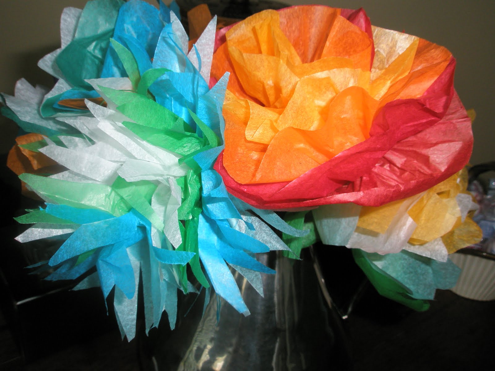 my paper playhouse Tissue paper flowers tutorial (and a giveaway)