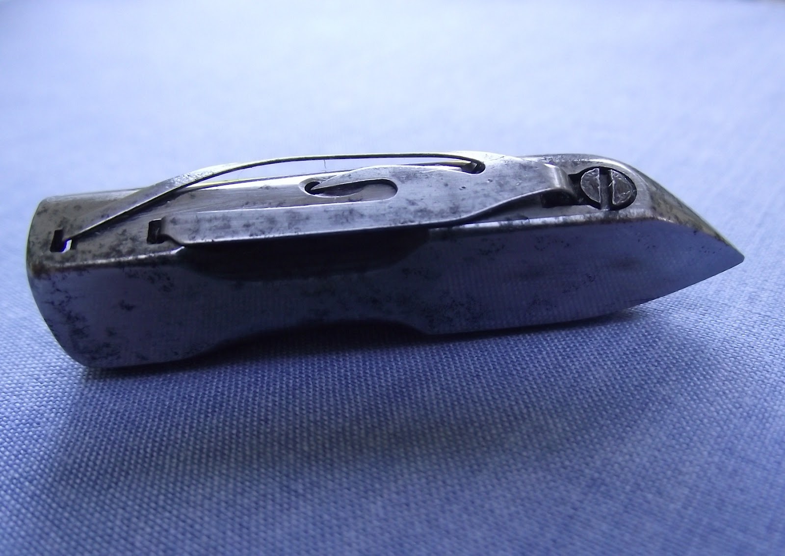 Lizzie Lenard Vintage Sewing A Shuttle for a Late Transverse Shuttle