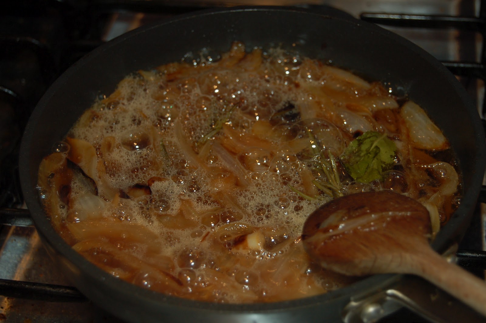 how to eat properly Belgian Beer Onion Gravy