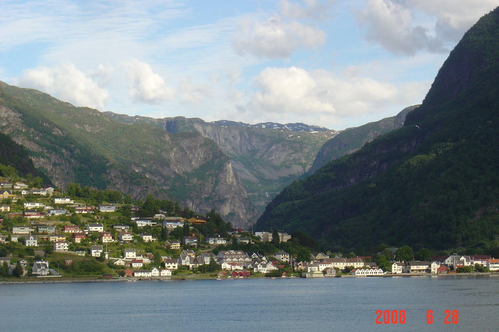 Sue's purchases and travels House Hunters International in Norway