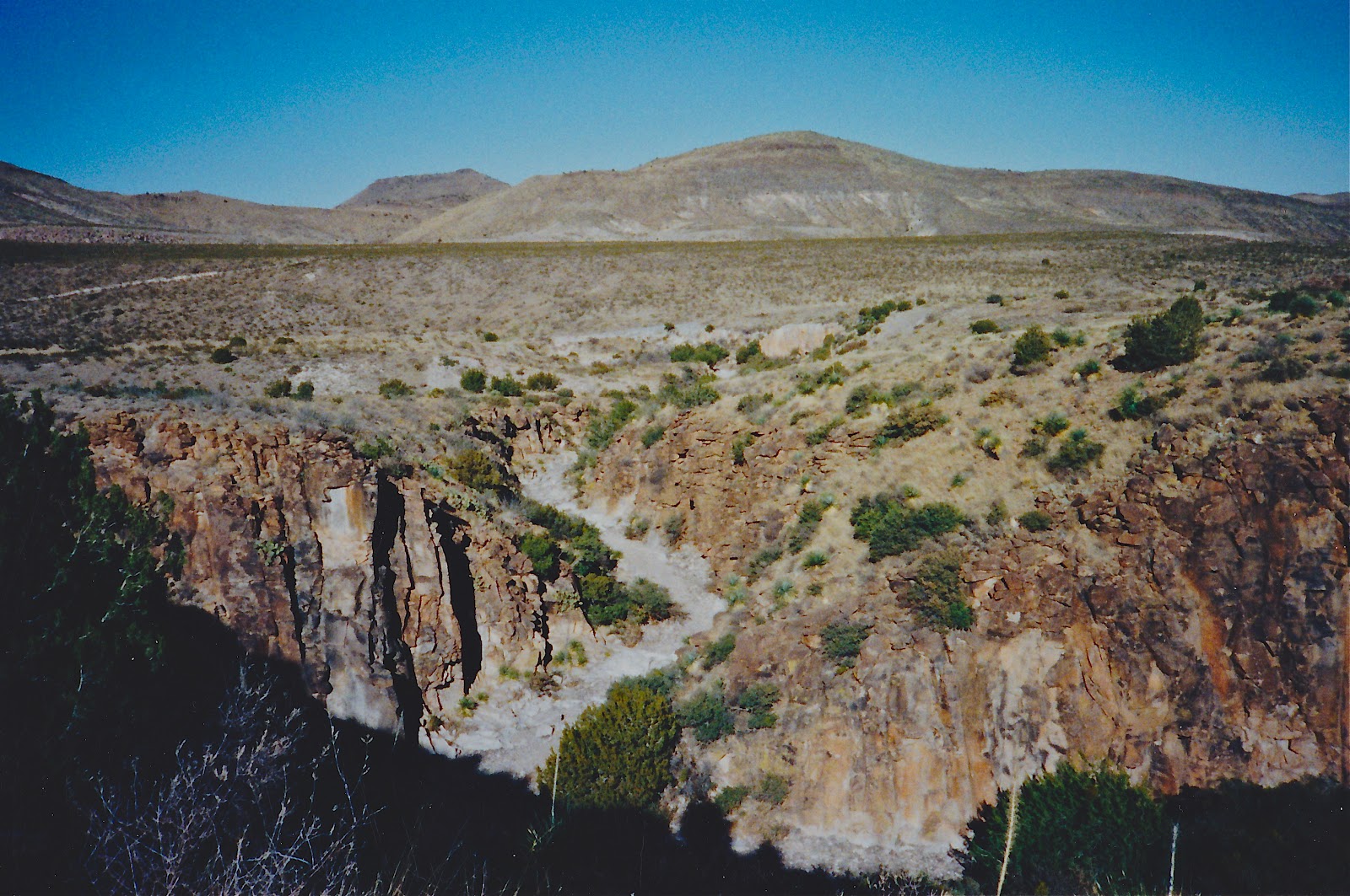 Southern New Mexico Explorer Valles Canyon Sierra de las Uvas
