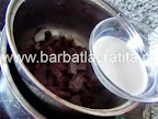 Prajitura cu cocos, nuca si crema preparare reteta glazura la bain-marie