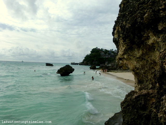 THE AFTERNOON STROLL FROM WHITE BEACH TO DINIWID BEACH THE AFTERNOON STROLL FROM WHITE BEACH TO DINIWID BEACH